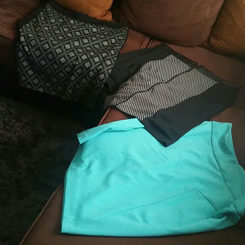 3 bundle women's skirts very good condition